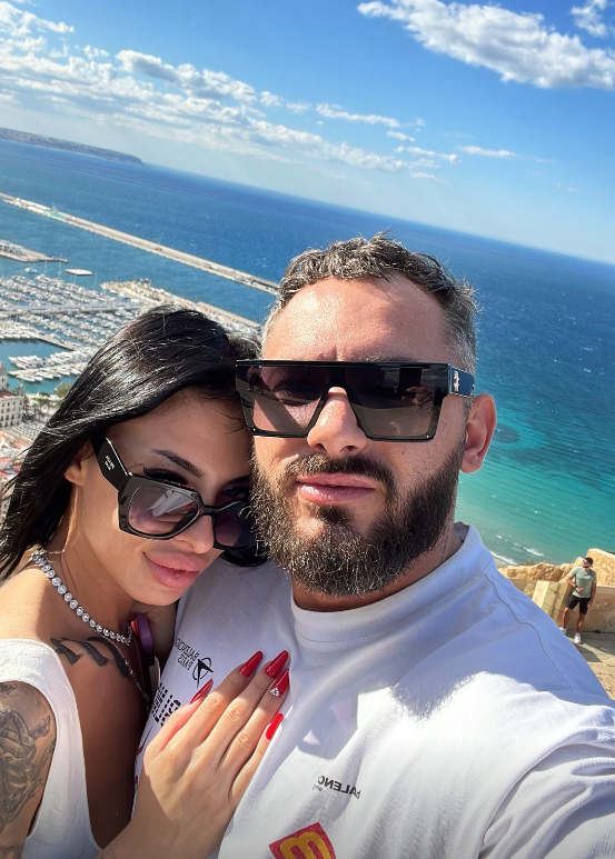 După experiența de la Insula Iubirii, ispita Romeo Vasiloni are o nouă iubită